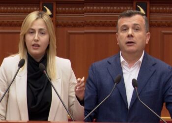 “Ti je e paedukatë”/ Balla shpërthen ndaj Zhupës: Je gocë e re, po do të bësh politikë, këtyre këtej t’i vish anash
