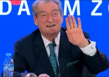 VIDEO/ Berisha ‘takim virtual’ me shqiptarët e Londrës, bën gafën epike: Kam shumë respekt për Madhërinë e Saj