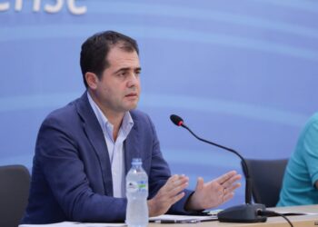 Bylykbashi për 14 majin: KQZ ka dy zgjedhje, të pranojë falsitetin ose të refuzojë…