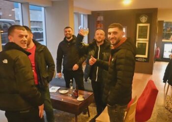 VIDEO/ Me sytë nga vendlindja, në Kukës të pashpresë, në Londër sipërmarrës: Shkojmë shpesh në Shqipëri, por…!