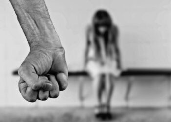 Statistika e frikshme/ Burra që rrahin gratë, në 2 muaj 736 raste të dhunës dhe krimeve të tjera në familje