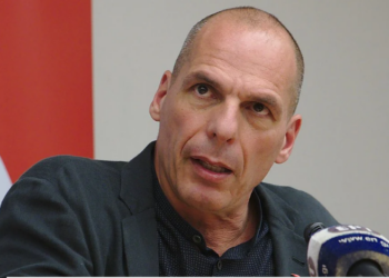 Dhuna/ E akuzuan se kishte nënshkruar memorandum kundër grekëve, ish-ministri sulmohet nga 5 persona