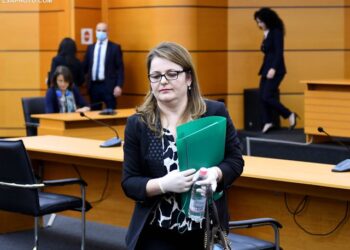 Vettingu/ Kolegji rrëzon “cënimin e besimit” për gjyqtaren Bernina Kondi, por lë në fuqi shkarkimin