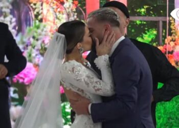VIDEO/ I morën Kiarën në gjumë?! Luizi ngre dyshime: Po shihja a e kam…!