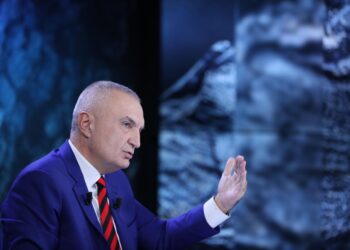 Azgan Haklaj: Meta do të shpallet ‘Non Grata’ nga SHBA nëse bashkëpunon me Berishën me 14 Maj!