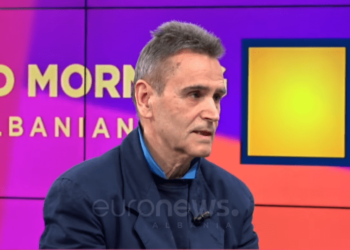 Deklarata e nutricionistit: Do jetoj mbi 150 vjeç sepse kam zgjedhur të mos pi ujë