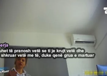 Mesazhet/ Djali i policit përndjek dhe shantazhon të renë, policia nuk i merr denoncimin, OPGJ-ja: Je krujt vetë, grua e martuar dhe…!!