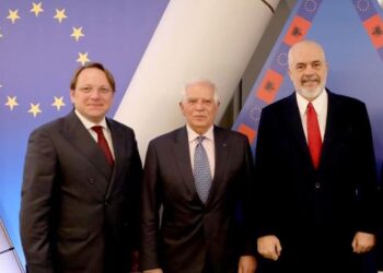 Borrell nga Tirana: Qeveria do tërhiqet nga pasaportat e arta. Rama: Sot, jemi në krye të ‘trenit’ të integrimit