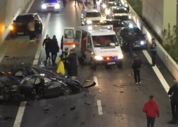 Detaje të reja/ “Fluturoi” nga dritarja, si humbi jetën një nga vajzat e reja që ishin në Audi, shoferi në gjendje të rëndë
