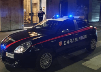 Kapet me konainë në shtëpi/ Qëlloi me karrige drejt policisë, arrestohet emigranti shqiptar në Itali