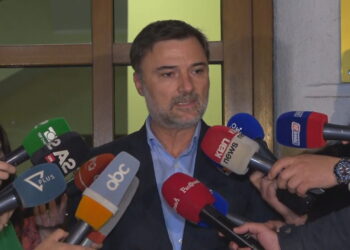 Afat deri nesër në mesnatë për të gjetur kandidatët, “Grupimi Alibeaj” ende pa vendim, diskuton sërish sot