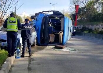 “Pata debulesë se mbaj Ramazan”/ Përplasja e autobusit në Tiranë, policia: Shoferi shkeli rregullat e qarkullimit