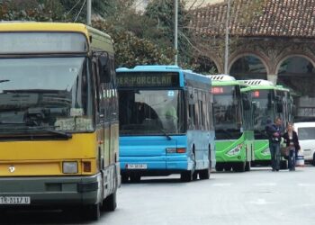 Premtimi i Këlliçit do 8 mln në ditë/ Kandidati i Berishës deklaroi se do ta bëjë transportin urban falas për qytetarët