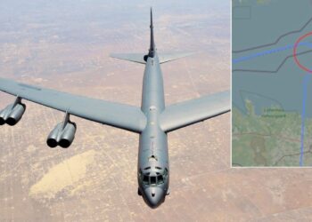 Bombarduesi bërthamor amerikan “prek” kufirin rus, transporton mbi 32 tonelata armatime
