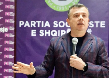 Divjakë/ Balla: Dëm i madh për vendin që opozita drejtohet nga Meta e Berisha! Për PS, fat që kemi këta…!