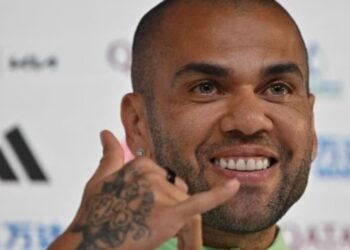 Me çfarë merret Dani Alves në burg?