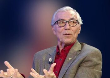 Dr. Shkëlqimi: Meshkujt shqiptarë bëjnë 3 minuta seks e më pas duan të flenë 3 orë. Çfarë duan femrat?