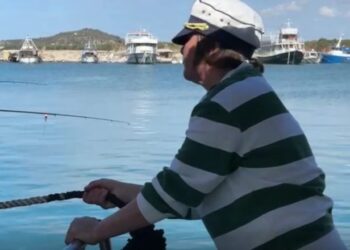 Një grua kapitene në Vlorë, 52-vjeçarja tregon se si theu tabunë drejtimit të anijes në det