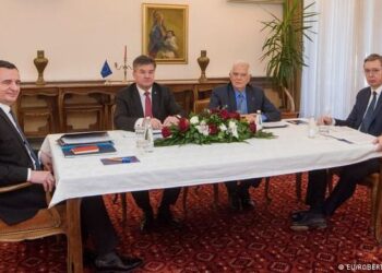 “Si e priti perëndimi?”/ DW: Marrëveshja në Ohër mes dyshimeve në Kosovë dhe Serbi