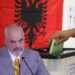 PS dorëzon listat në KQZ, zbardhen emrat e kandidatëve për këshilltarë në bashkitë e Elbasanit, Durrësit dhe Beratit