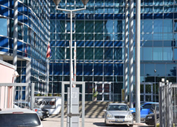 Në akuzë për korrupsion, burg ish-inspektorit të Agjencisë së Trajtimit të Pronave