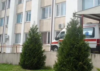 E rëndë/ Shqiptarja vdes në mënyrë misterioze në spital, dyshohet se u dhunua nga burri serb dhe vjehrra. Detajet
