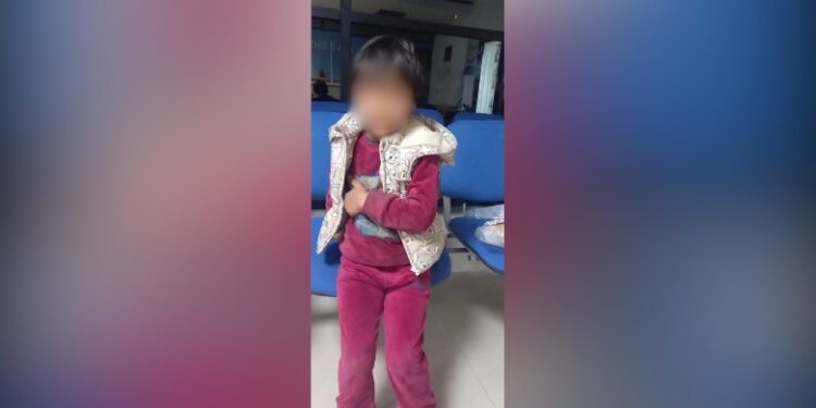 Emri/ Humbet 4-vjeçarja në Tiranë, policia apel qytetarëve që të ndihmojnë në gjetjen e familjarëve