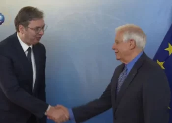 Dialogu Kosovë-Serbi/ Nisin takimet dypalëshe, Borell dhe Lajçak takohen me Vuçiç