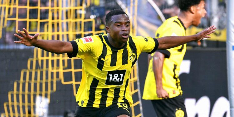 2K1F75H Bundesliga, Signal Iduna Park Dortmund: Borussia Dortmund vs FC Schallke 04; Youssoufa Moukoko celebrates after scoring