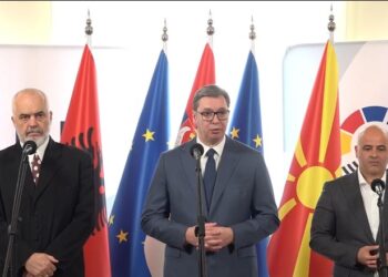 “Një Ukrainë të dytë?”/ Vuçiç pyetet për Kosovën: Do bëjmë ç’është e mundur bashkë me Edin të shmanget një konflikt