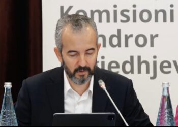 Zgjedhjet/Celibashi u jep afatin e fundit bashkive për të caktuar vendet ku do të vendosen materialet propagandistike