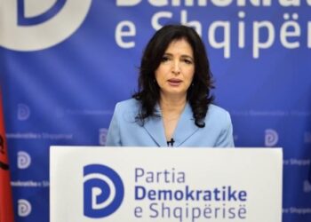 PD, ankesë në AMA dhe KQZ: Berisha po prezantohet si kryetar i Partisë Demokratike! Merrni masa edhe për…