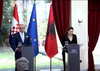 Kroacia ofron ekspertizë për procesin e integrimit në BE, Xhaçka: Mbështetje parezervë, jo vetëm politikisht