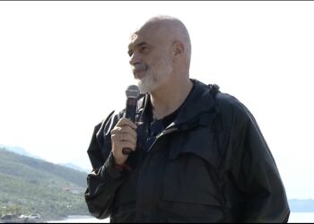 Rama në Malësi të Madhe: E kemi gati projektin për ujësjellës, nuk na jep lejen Bashkia! Ata e duan ujin blu se e kanë etjen blu, mesjetë e thellë