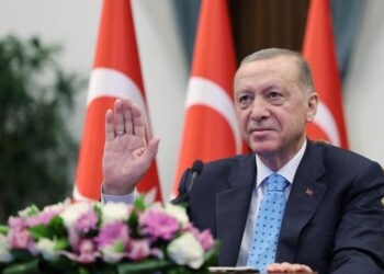 Erdogan shfaqet sërish në publik pasi braktisi fushatën presidenciale pas gjendjes së rënduar shëndetësore