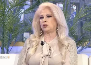 Sipërmarrësja shqiptare rrëfen historinë: Mbeta shtatzënë kur isha 50 vjeç! E hoqa sepse sapo kisha nisur një…