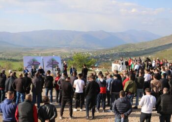 Safet Gjici takim me banorë në Kukës: Ky është programi për 4 vitet e ardhshme