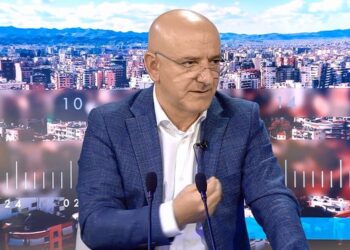 “Berisha po bën Metën me parti”/ Bejko: Më votoni mua se s’jam çiraku i askujt