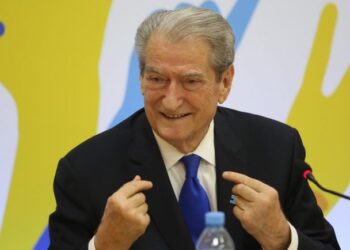 Escobar e paralajmëroi, Berisha nuk e ndal sulmin ndaj Yuri Kim: Të hetohet nga DASH. Mbrojta dinjitetin tim për…!