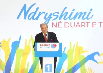 Balla publikon videon dhe ironizon Berishën: Ai momenti kur kandidatët t’i ka vulosur Likja dhe ti nuk i di as emrin
