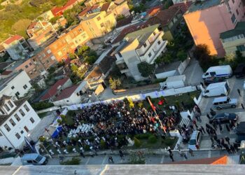 FOTO-LAJM/ Dështon sërish Berisha: Nuk mbledh dot as një grusht njerëzish në Lushnje