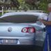 Mercedez Benz bie nga “froni”, shqiptarët duan Volkswagen