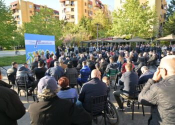 Pavarësisht reagimeve kundër, Këlliçi nuk heq dorë: Me gisht dhe pa etikë kundër korrupsionit