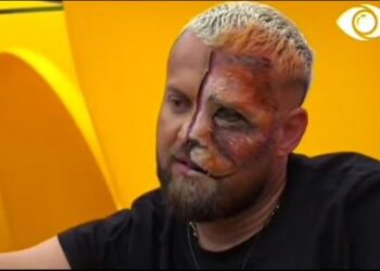 VIDEO/ Në pritje të shpalljes së finalistit të parë, Dea pikturon luanin në fytyrën e Luizit