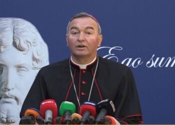 Mesazhi i kryepeshkopit Dodaj: “Pashka është forca e dashurisë që na jep shpresën e jetën të gjithëve”