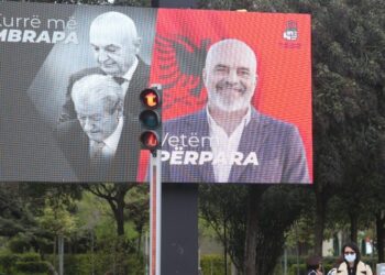 Posteri i Ramës, denigrues për Metën dhe Berishën? Gazetari: Ja mesazhi që përcjell