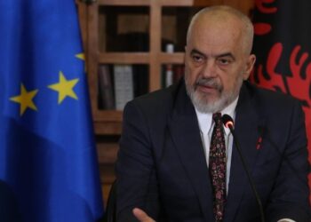 Konferenca me hartën e Kosovës pjesë të Serbisë/ Rama: Spanja ashtu e ka hartën e rajonit, s’i erdhi gjë e keqe kombit nga dalja 1 minutë e saj