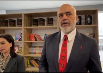 Rritja e pagave/ Rama: Mësuesit e 9-vjeçares do të paguhen 95 mijë lekë! Të gjimnazit deri në 106 mijë lekë