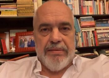 “Përfiton” nga PS dhe Bardh Spahia/ Rama letër kryebashkiakëve: Caktoni vendin se ku do të mbjellim pemë