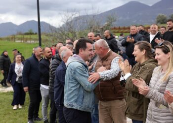Veliaj nga Farka: Ata kanë hall se janë non-grata, duan të na kthejnë te Sudja e fajdeve, çdo gjë falas, deti kos